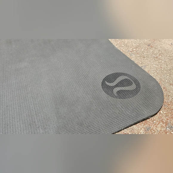 Lululemon Yoga Mat The Mat - Picture 9 of 12